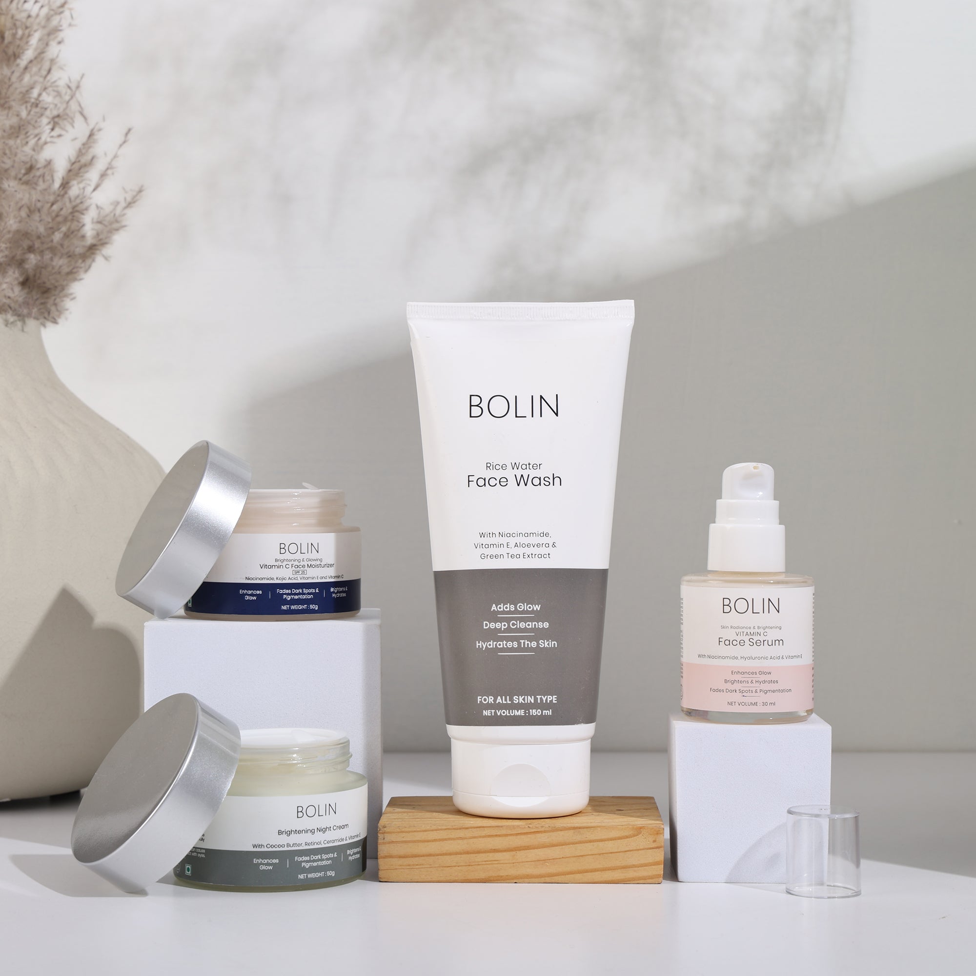  best brightening kit for glowing skin, vitamin c serum and moisturizer kit combo
